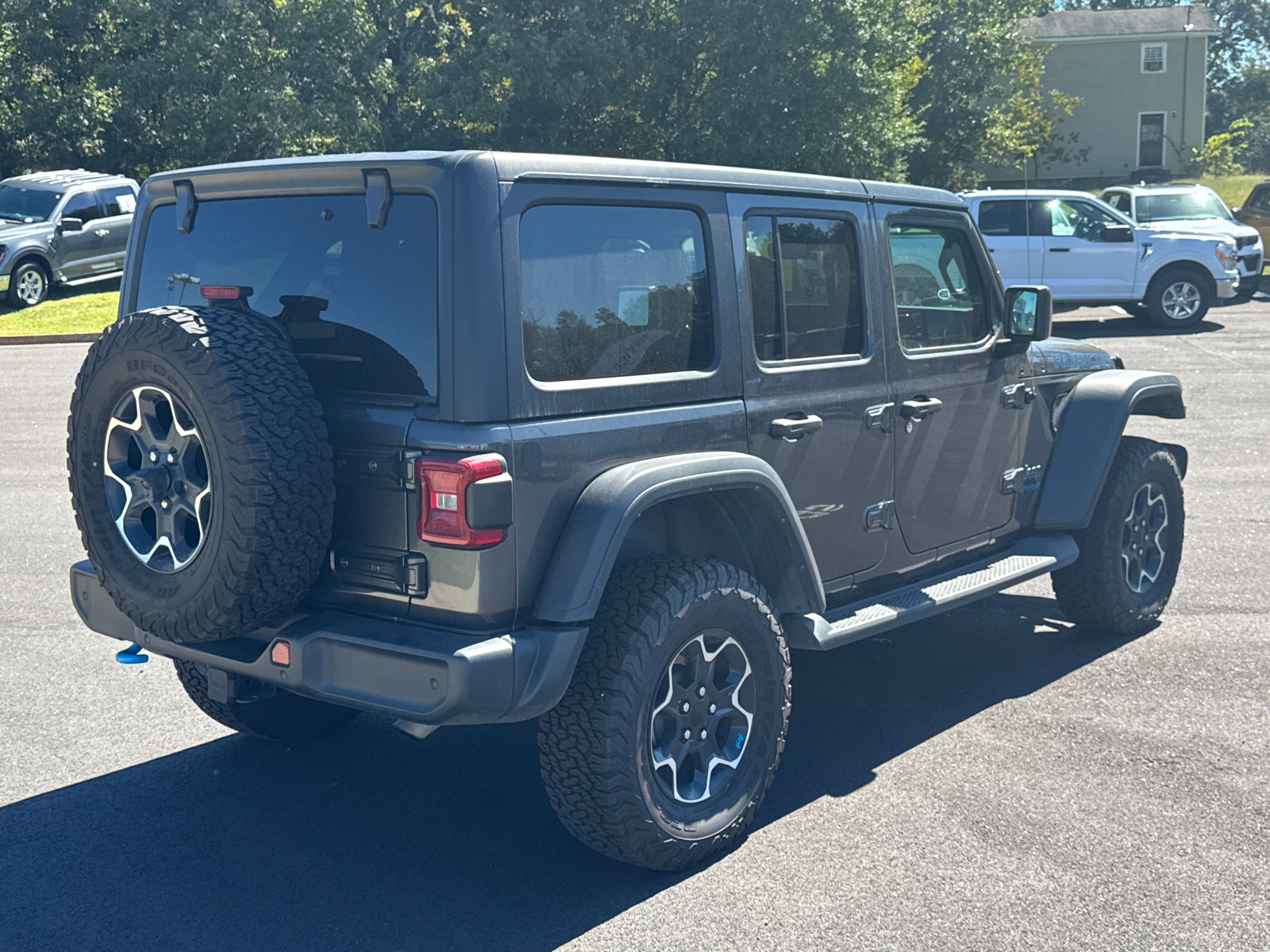 Used 2022 Jeep Wrangler Unlimited Rubicon 4xe w/ Safety Group AWD/4WD image 4