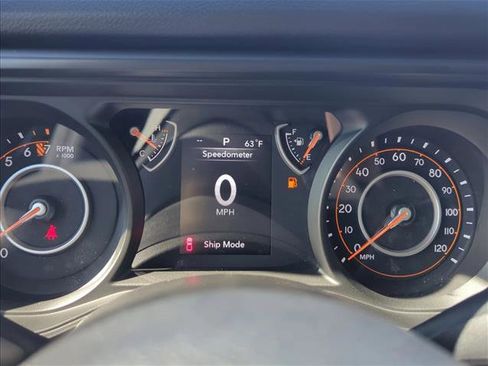 New 2026 Jeep Gladiator Sport AWD/4WD image 8