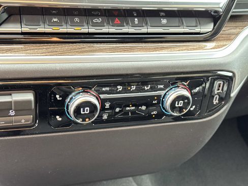 New 2026 GMC Sierra 1500 Elevation image 15