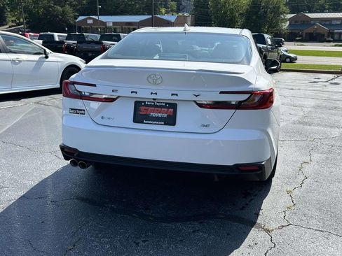 New 2026 Toyota Camry SE w/ Convenience Package FWD image 4