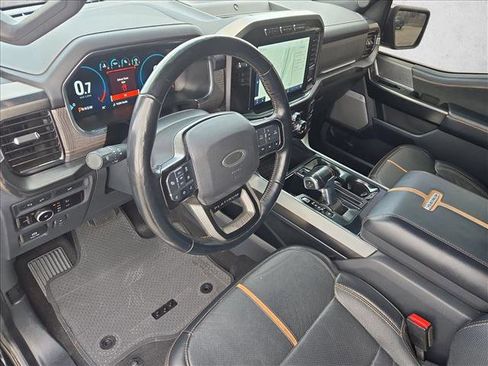 Used 2023 Ford F150 Platinum image 9