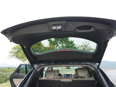 Used 2017 Hyundai Santa Fe Sport image 16