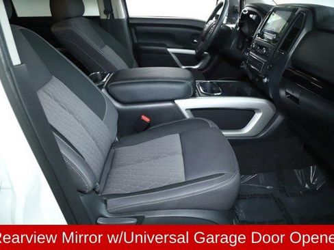 Used 2024 Nissan Titan SV w/ SV Convenience Package image 35