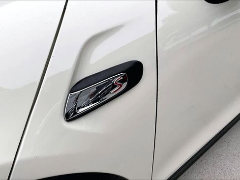 Used 2019 MINI Cooper S FWD image 15