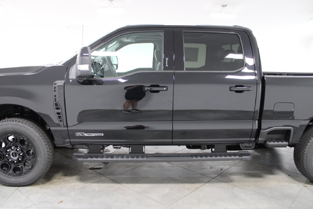 New 2026 Ford F350 Lariat w/ Black Appearance Package AWD/4WD image 5