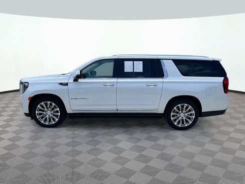 Used 2024 GMC Yukon XL Denali w/ Denali Reserve Package AWD/4WD image 9