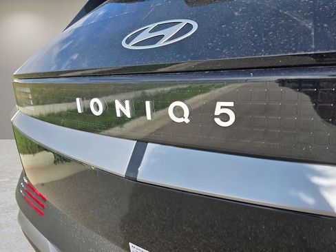 New 2026 Hyundai Ioniq 5 SEL AWD/4WD image 8
