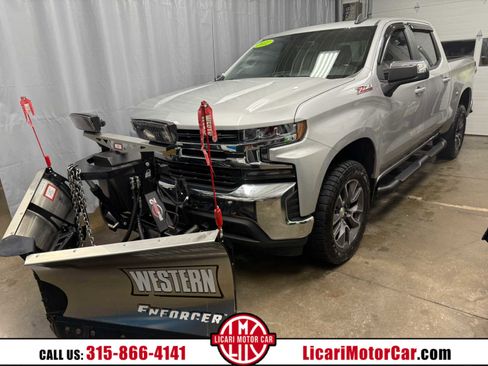 Used 2022 Chevrolet Silverado 1500 LT w/ Z71 Off-Road Package image 1