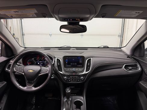 Used 2020 Chevrolet Equinox Premier AWD/4WD image 3