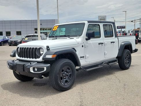 Used 2025 Jeep Gladiator Sport AWD/4WD image 5