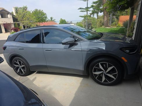 Used 2023 Volkswagen ID.4 Pro S RWD image 1