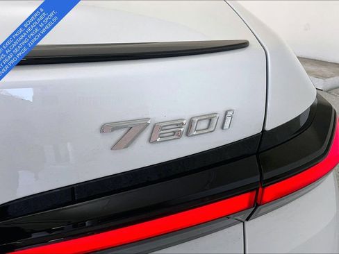 Used 2025 BMW 760i xDrive AWD/4WD image 42