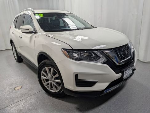 Used 2019 Nissan Rogue S w/ Special Edition Package AWD/4WD image 2