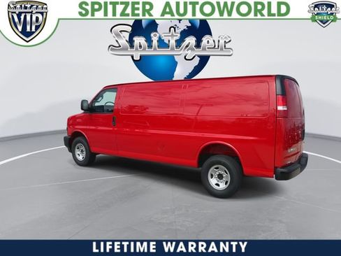 New 2026 GMC Savana 2500 Extended RWD image 7