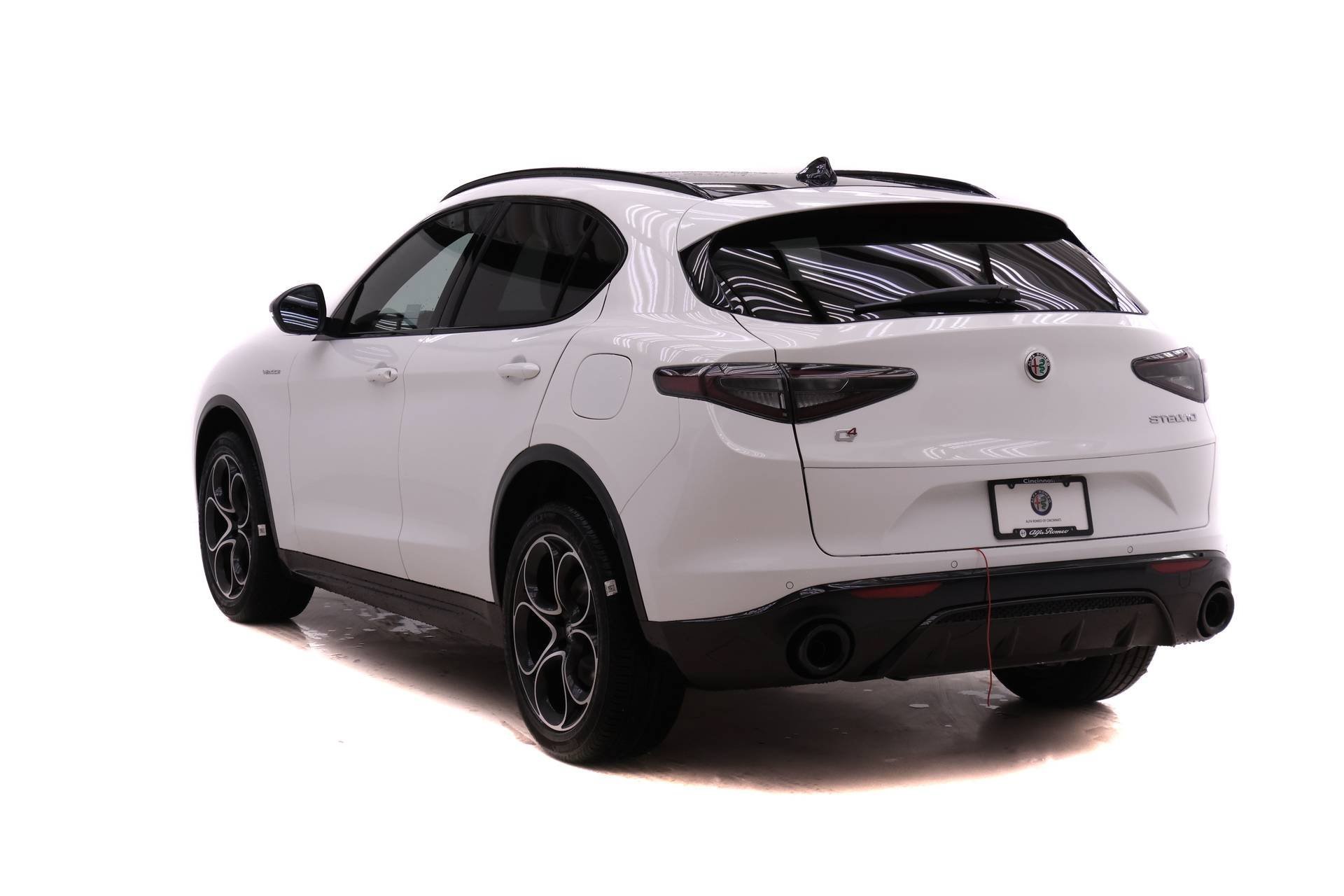 New 2026 Alfa Romeo Stelvio Sprint AWD/4WD image 5