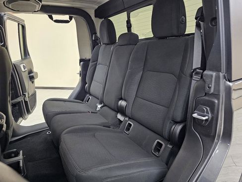 Used 2021 Jeep Gladiator Sport image 22