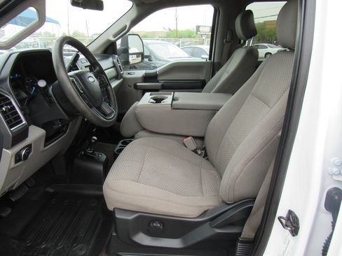 Used 2018 Ford F350 XLT AWD/4WD image 9