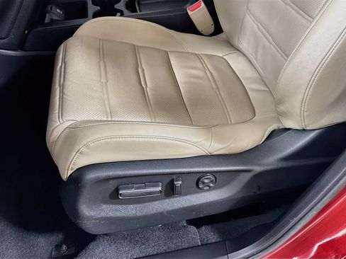 Used 2018 Honda CR-V Touring image 23