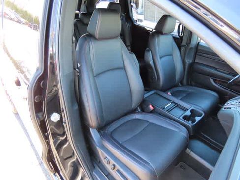 Certified 2023 Honda Odyssey Sport image 18