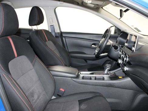 Used 2025 Nissan Sentra SR FWD image 23