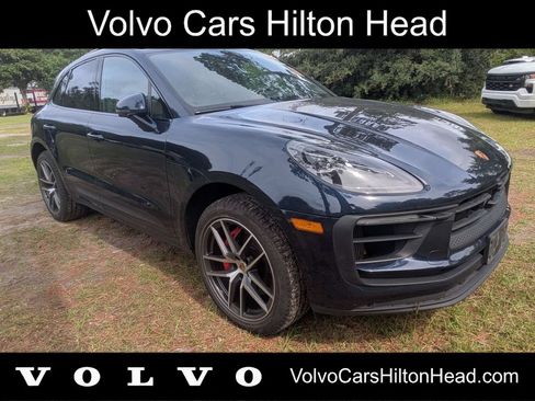 Used 2023 Porsche Macan S w/ Sport Chrono Package AWD/4WD image 1