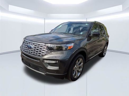 Used 2020 Ford Explorer Platinum w/ Premium Technology Package AWD/4WD image 8