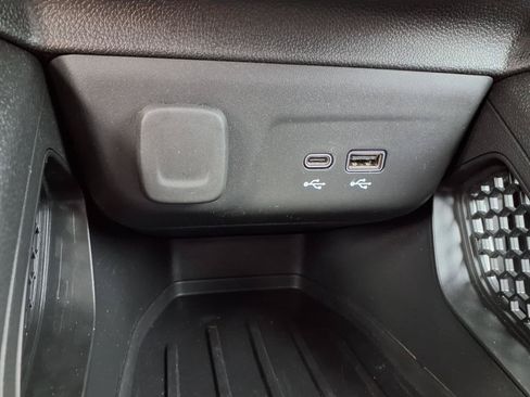 Used 2024 Chevrolet TrailBlazer LS w/ LS Convenience Package FWD image 7
