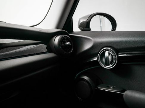 Used 2023 MINI Cooper SE image 37