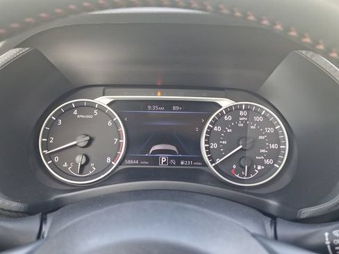 Certified 2024 Nissan Sentra SR FWD image 11