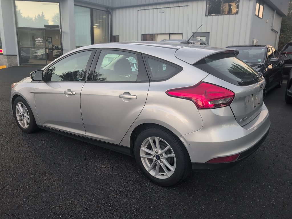 Used 2017 Ford Focus SE FWD image 7