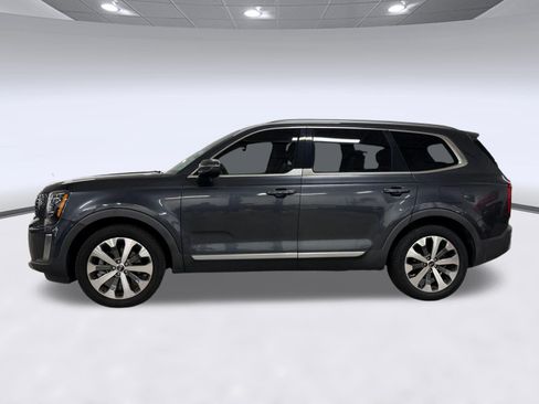 Used 2020 Kia Telluride S FWD image 2