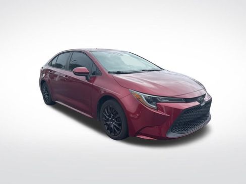 Used 2022 Toyota Corolla LE image 2