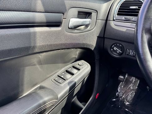 Used 2014 Chrysler 300 S AWD/4WD image 29