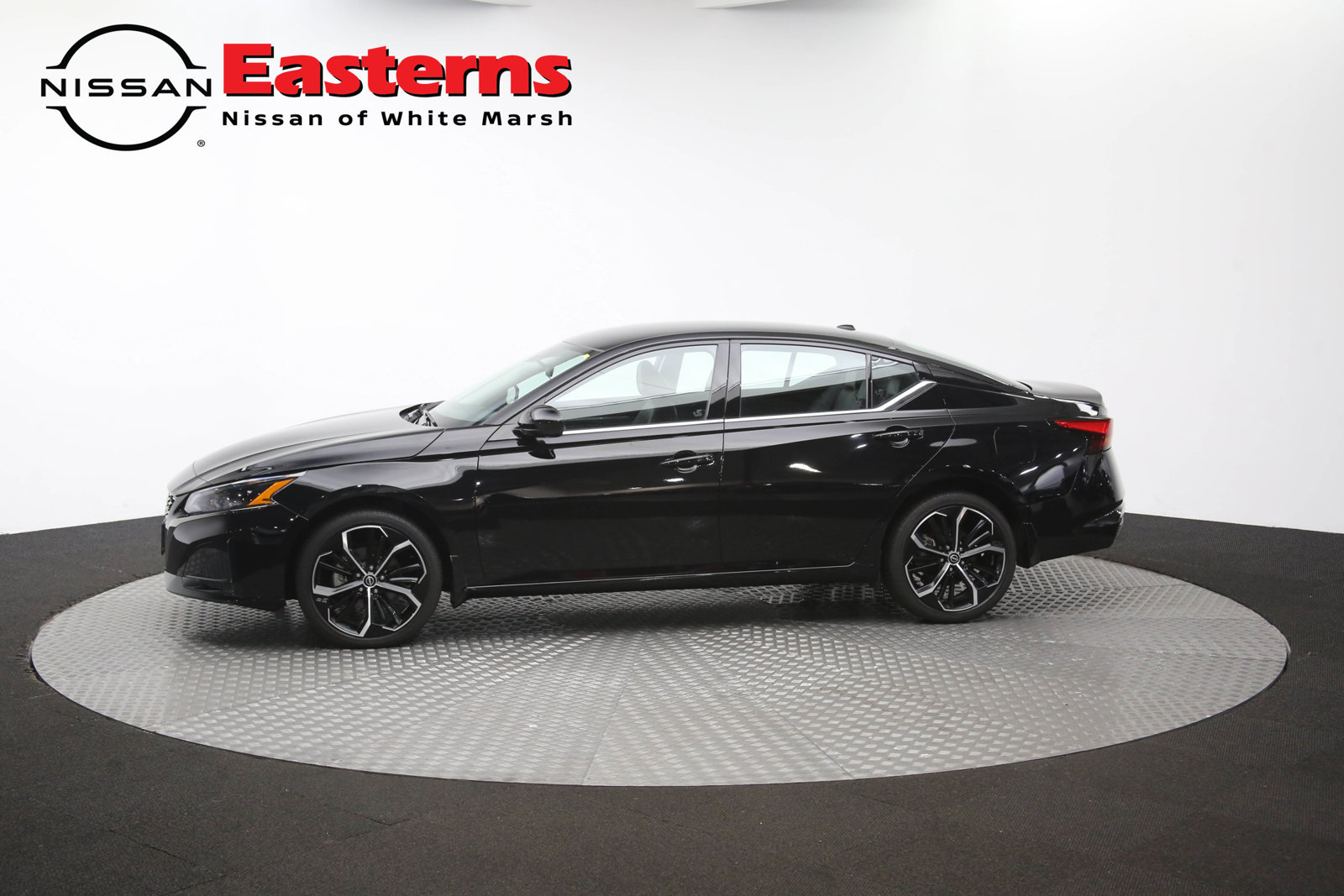 Used 2025 Nissan Altima 2.5 SR AWD/4WD image 58