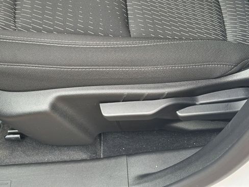 Used 2025 Chevrolet Equinox LT image 23