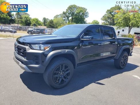 Certified 2024 Chevrolet Colorado Trail Boss w/ Technology Package image 3