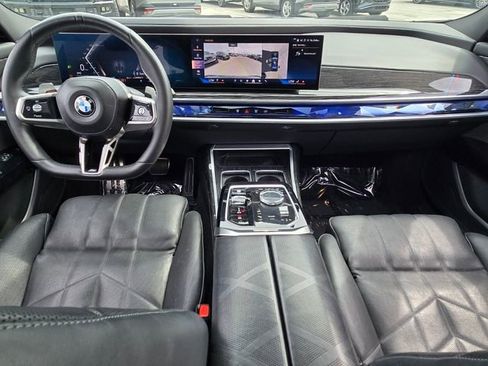 Used 2023 BMW 740i RWD image 14