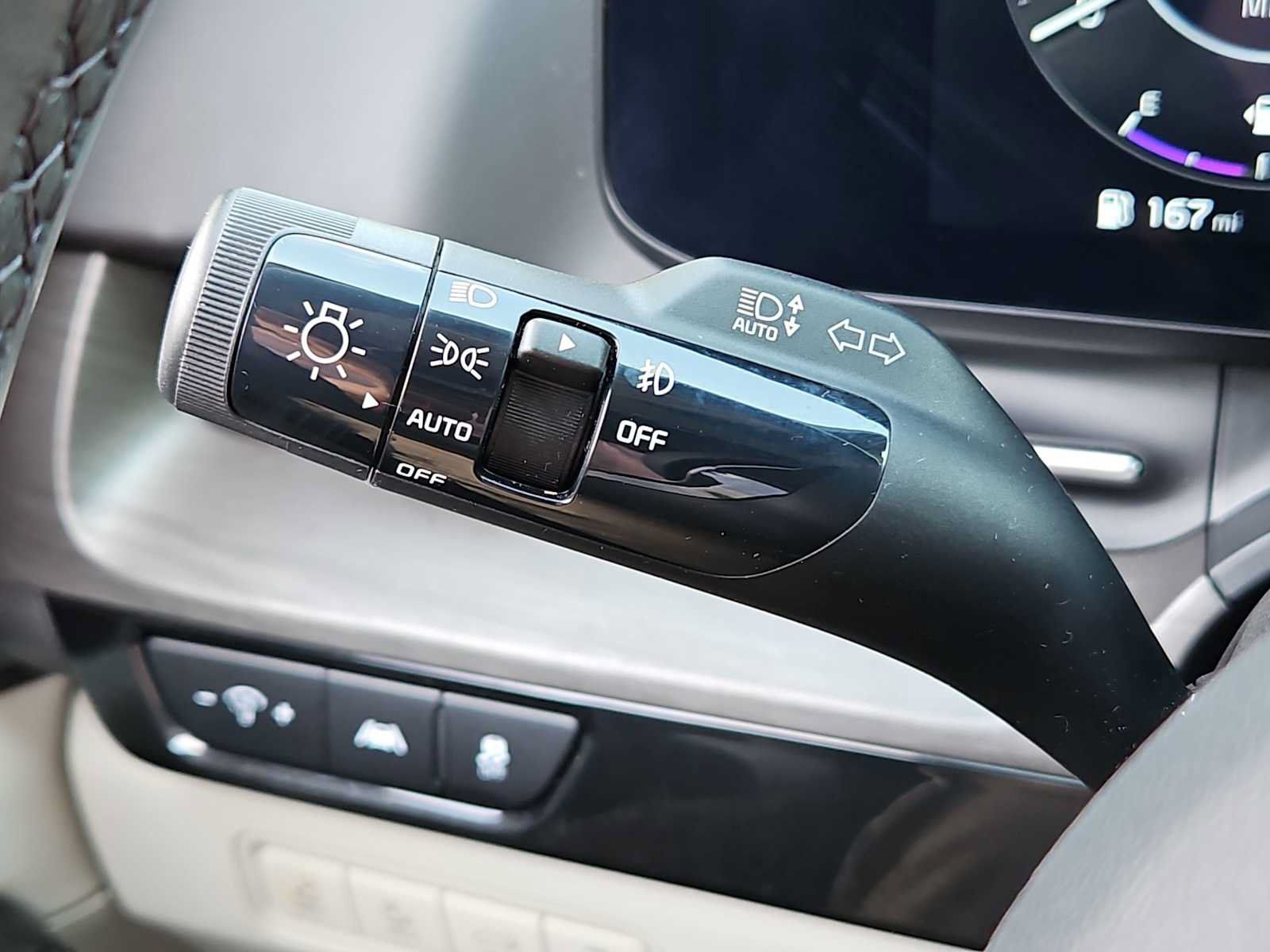 Used 2024 Kia Carnival SX FWD image 18