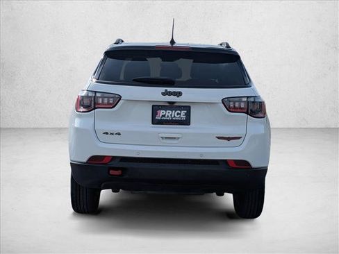 Used 2024 Jeep Compass Trailhawk AWD/4WD image 7