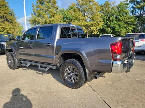 Certified 2021 Toyota Tacoma SR5 w/ SR5 Appearance Package (SM) RWD image 3