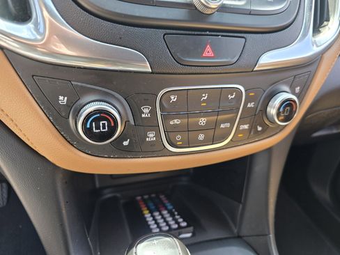 Used 2019 Chevrolet Equinox Premier FWD image 19