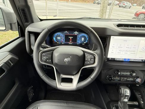 New 2025 Ford Bronco Badlands w/ Sasquatch Package image 11