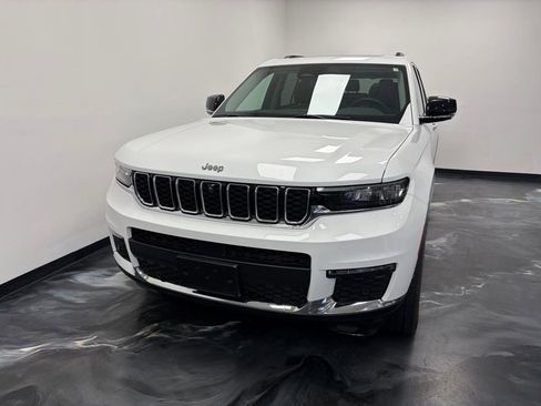 Used 2024 Jeep Grand Cherokee L Limited w/ Rear Seat Video Group I image 3