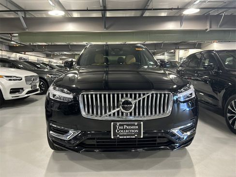 Certified 2023 Volvo XC90 T8 Ultimate w/ Protection Package Premier image 6