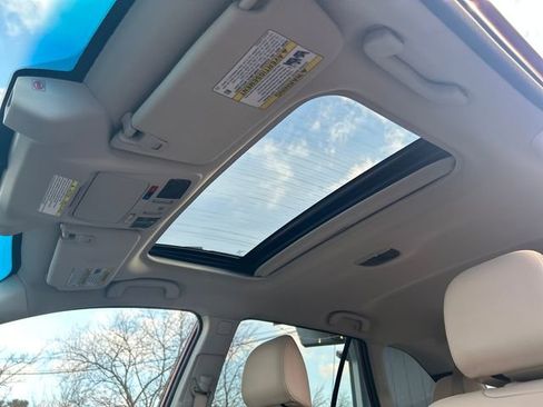 Used 2018 Subaru Outback 3.6R Limited image 22