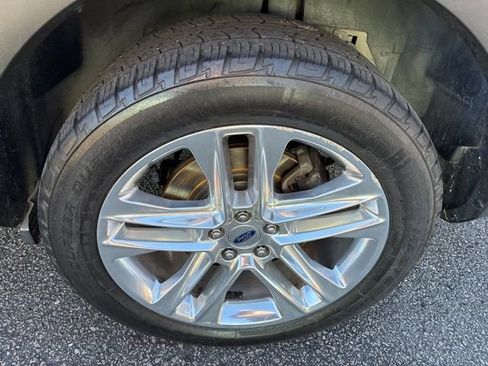 Used 2017 Ford Explorer Limited w/ Equipment Group 301A image 13