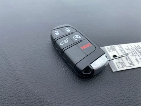 Used 2018 Jeep Grand Cherokee Limited w/ Luxury Group II image 37