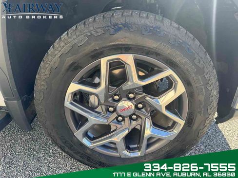 Used 2024 GMC Sierra 1500 SLT w/ SLT Premium Plus Package image 35