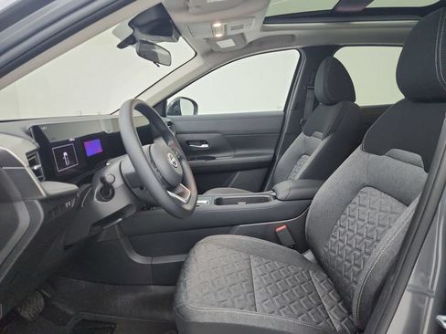 Used 2026 Nissan Kicks SV w/ SV Premium Package AWD/4WD image 20