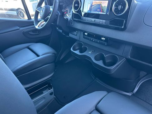 New 2026 Mercedes-Benz Sprinter 2500 image 16